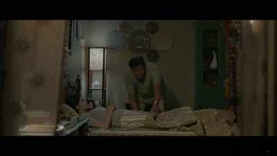 Kizie, love... the door's open.
Don't worry. Okay? - Dil Bechara