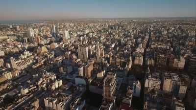 KLAPPER: Lucho felt
some heat in Colombia, - Drug Lords: The Next Generation