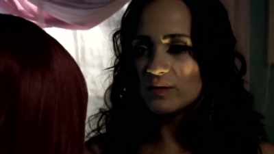Kloni se od mene!
Kloni se od mene! - Dracula in a Women's Prison