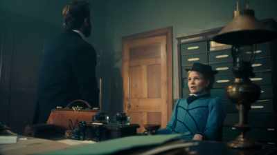 -[KNOCK] -DUKE, THERE'S A
MR. BUNCE IN RECEPTION. - Miss Scarlet and the Duke