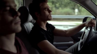 Knock, knock. - The Vampire Diaries