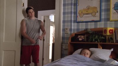 - Knock, knock.
- Who's there? - One Tree Hill