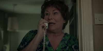 KNOCK ON DOOR - Maxine