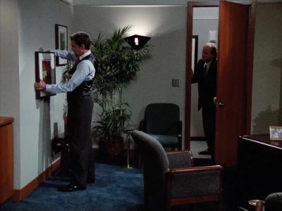 (Knock on door) - Frasier