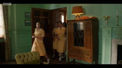 KNOCKING AT DOOR - Malory Towers