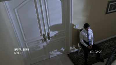 [KNOCKING ON DOOR OVER RADIO] - Unit 262