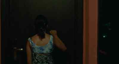 [KNOCKING ON DOOR] - Aftersun