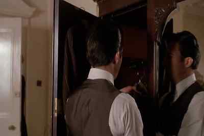 [knocking on door] - Agatha