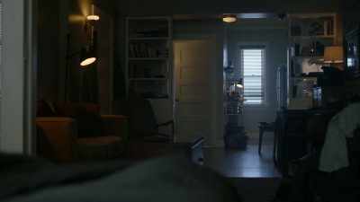 knocking-on-door - Taken