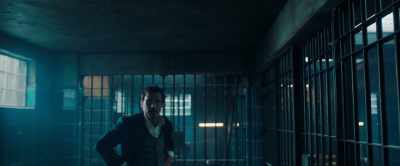 [knocking on glass] - Copshop