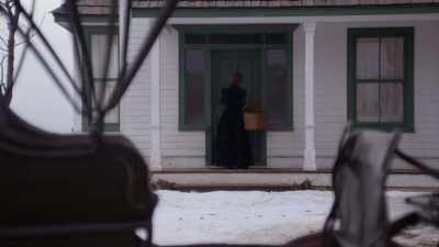 (knocking) - Anne with an E