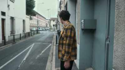 (knocks on door) - Irma Vep