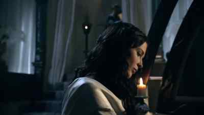 ( knocks ) - Legend of the Seeker