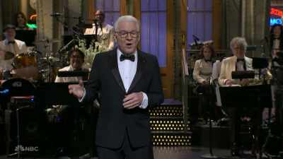 ‫Know, turned 50 years old this
‫year, and I turned 79.
‫[ Applause ] - SNL50: The Anniversary Special