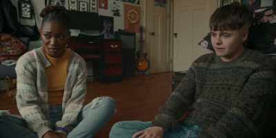 - Know what?
- We play this, and we know. - The Friendship Game