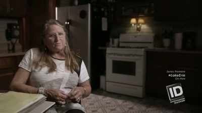 Knud-Hansen:
SHE'D BEEN DIAGNOSED WITH LUPUS, - The Lake Erie Murders