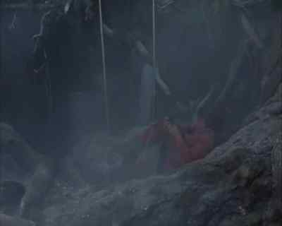 Kobick and the sergeant--
they're coming this way. - Land of the Giants