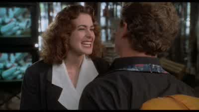 Κωδικός 1 1 σε εξέλιξη, οδός Βίκτορβιλ 323. - Ace Ventura: Pet Detective