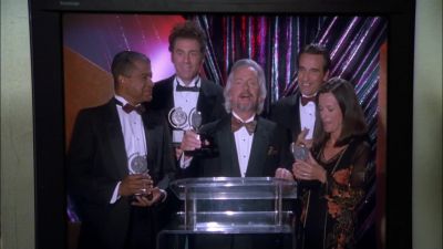 - Kramer?
- Thank you and bless you all. - Seinfeld