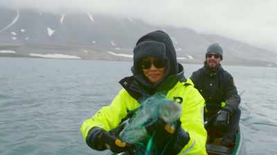 KRISTEN: It may be just one
fish, but with one this size, - Restaurants at the End of the World