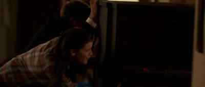(KRISTEN SCREAMING) - The Strangers