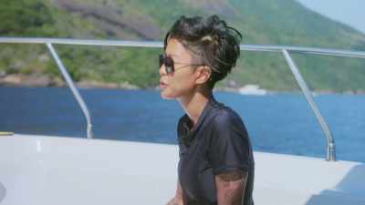 KRISTEN: So, depending on
what we catch, then you'll - Restaurants at the End of the World