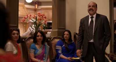 Kya, beta? The kitchen?
It's right over here. - India Sweets and Spices