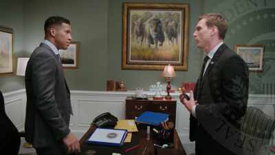 KYLE: I KNOW THAT
I BROKE YOUR HEART, - Tyler Perry's The Oval
