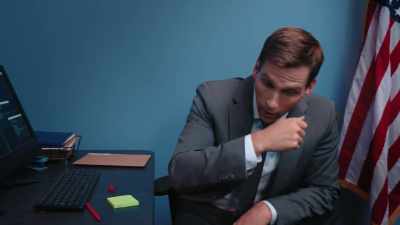 KYLE: I'M DOING MY JOB.
[SIGHS] - Tyler Perry's The Oval