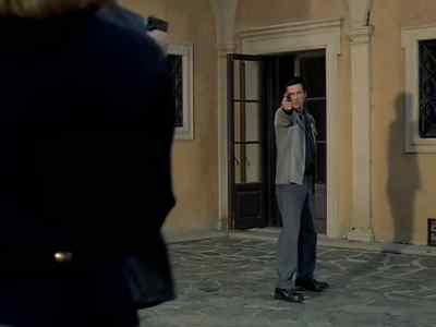 Kyle, you know me. I'm Jarod. - The Pretender