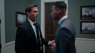 [Kyle sighs] - Tyler Perry's The Oval