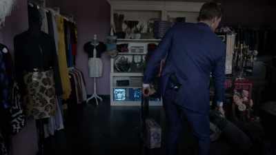 Kyle: Why weren't you
wearing your vest, agent, huh? - Tyler Perry's The Oval