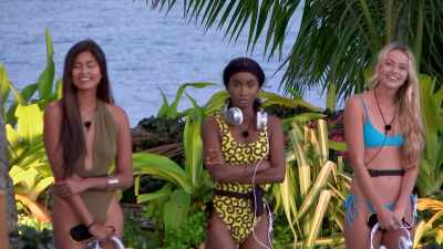 KYRA FOR THE GIRLS. - Love Island