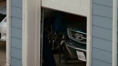 L am seeing the Mustang. - Disturbia