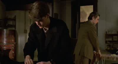 L-buckles givin' you trouble? - Scent of a Woman