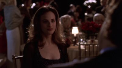 -l came here with someone.
-l'm sorry? - The West Wing