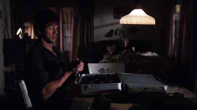 -l can still hear.
-What? - Cobra