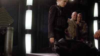 L didn't steal
anything ! - Stargate Universe