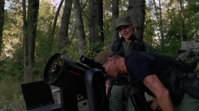 - l don't see squat.
- Well, you wouldn't, sir, during the day. - Stargate SG-1