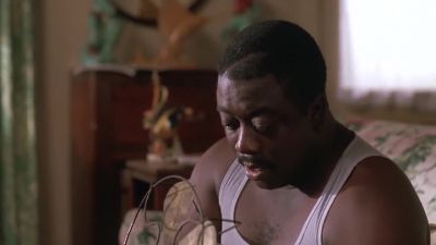 L got to get this fan fixed - House Party