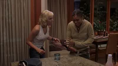 I got you with the old fake hand! - Scary Movie 3