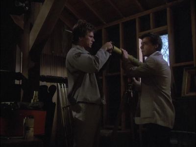 - l hate to rush you, MacGyver. - l'm getting there. - MacGyver