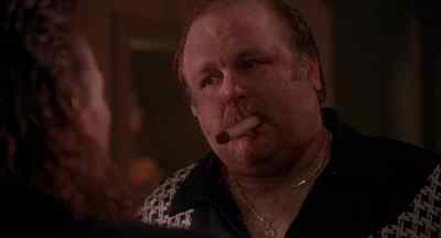 L have a photograph. - Hard Target