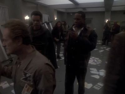 L want you to make sure
they keep their heads down. - Star Trek: Deep Space Nine