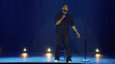 La Bărbații în Negru, - Marlon Wayans: God Loves Me