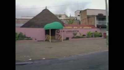 La Langosta restaurant, - The Last Narc