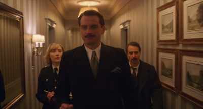 Là, non, but he did
not pay for his room. - See How They Run