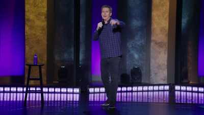 La prima lovitură valabilă, auzi: "Ai 15!" - Brian Regan: Nunchucks and Flamethrowers