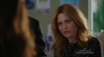 Laat ons helpen.
-Ik vind niks op het internet. - Aurora Teagarden Mysteries: A Game of Cat and Mouse
