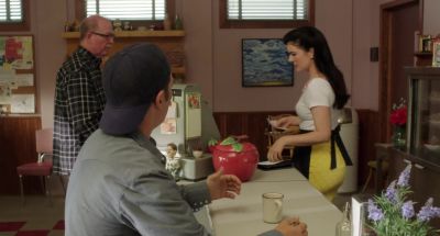 LACEY Hey you want to doodle do it in a notebook - Corner Gas: The Movie